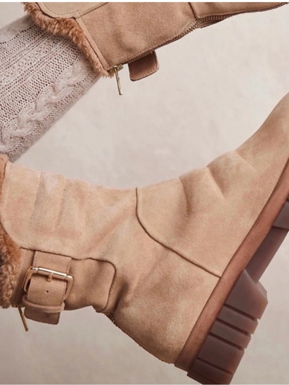 NWOT Free People Women’s Fable Faux Fur Sand Suede Platform Winter Boots Size 9
